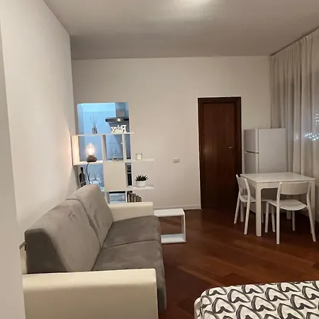 Apartment Happy Days